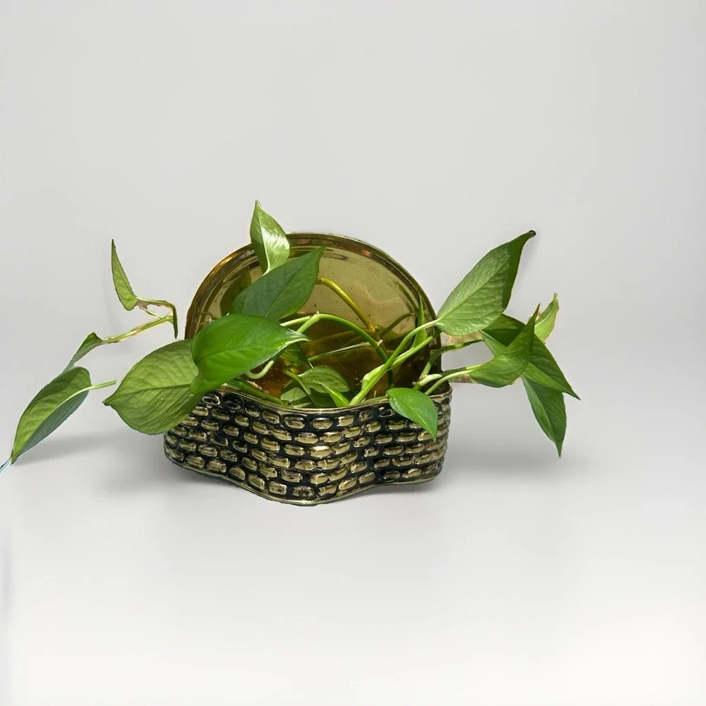 Vintage Brass Wall Pocket Hanging Basket Weave Planter Made In England Bricks